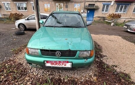 Volkswagen Polo III рестайлинг, 1999 год, 120 000 рублей, 2 фотография