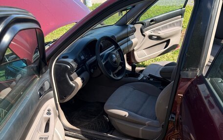 Audi A4, 2000 год, 300 000 рублей, 9 фотография