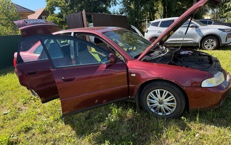 Audi A4, 2000 год, 300 000 рублей, 15 фотография