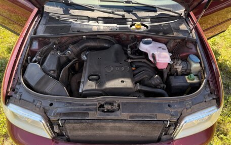 Audi A4, 2000 год, 300 000 рублей, 16 фотография