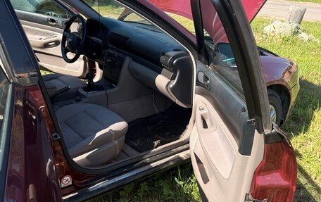 Audi A4, 2000 год, 300 000 рублей, 14 фотография