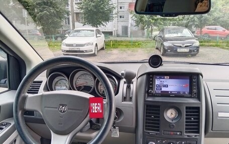 Dodge Caravan V, 2010 год, 975 000 рублей, 6 фотография