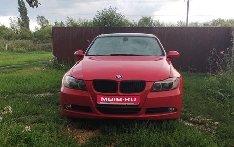 BMW 3 серия, 2005 год, 650 000 рублей, 1 фотография