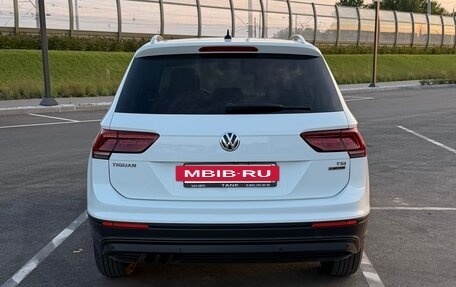 Volkswagen Tiguan II, 2017 год, 2 100 000 рублей, 7 фотография