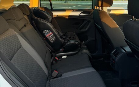 Volkswagen Tiguan II, 2017 год, 2 100 000 рублей, 30 фотография