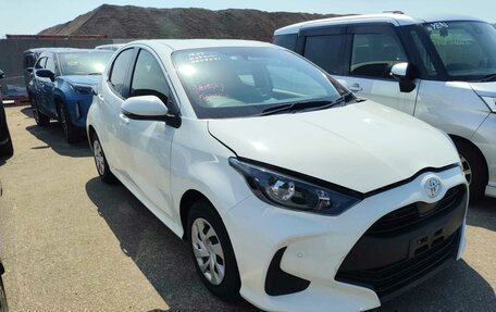 Toyota Yaris, 2021 год, 1 200 000 рублей, 10 фотография