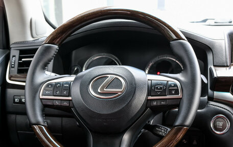 Lexus LX III, 2016 год, 5 599 000 рублей, 18 фотография