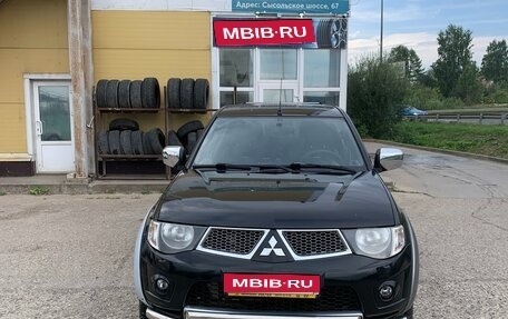 Mitsubishi L200 IV рестайлинг, 2013 год, 1 500 000 рублей, 1 фотография