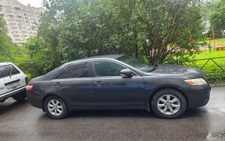 Toyota Camry, 2010 год, 950 000 рублей, 2 фотография