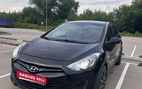 Hyundai i30 II рестайлинг, 2012 год, 750 000 рублей, 2 фотография
