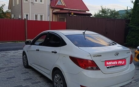 Hyundai Solaris II рестайлинг, 2015 год, 600 001 рублей, 6 фотография
