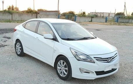 Hyundai Solaris II рестайлинг, 2015 год, 1 000 050 рублей, 1 фотография