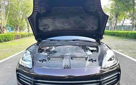 Porsche Cayenne III, 2022 год, 6 259 401 рублей, 4 фотография
