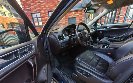 Volkswagen Touareg III, 2012 год, 2 380 000 рублей, 7 фотография