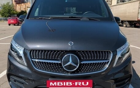 Mercedes-Benz V-Класс, 2022 год, 7 650 000 рублей, 3 фотография