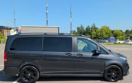Mercedes-Benz V-Класс, 2022 год, 7 650 000 рублей, 5 фотография
