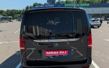 Mercedes-Benz V-Класс, 2022 год, 7 650 000 рублей, 4 фотография