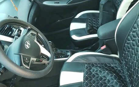 Hyundai Solaris II рестайлинг, 2015 год, 1 000 050 рублей, 18 фотография