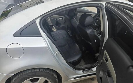 Chevrolet Cruze II, 2010 год, 550 000 рублей, 6 фотография