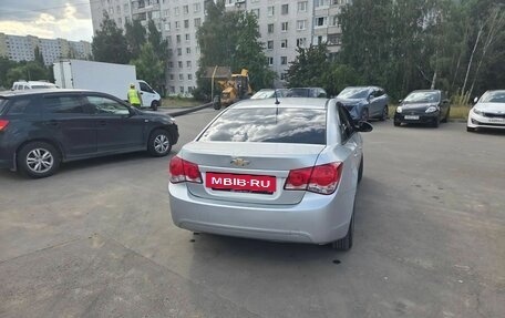 Chevrolet Cruze II, 2010 год, 550 000 рублей, 5 фотография