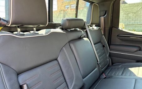 GMC Sierra, 2024 год, 8 200 000 рублей, 20 фотография