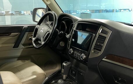 Mitsubishi Pajero IV, 2021 год, 3 415 000 рублей, 18 фотография