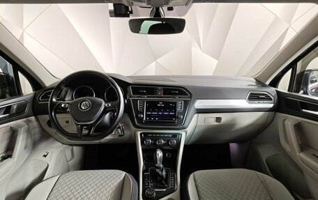 Volkswagen Tiguan II, 2017 год, 2 355 000 рублей, 14 фотография