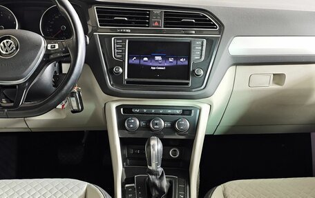 Volkswagen Tiguan II, 2017 год, 2 355 000 рублей, 15 фотография