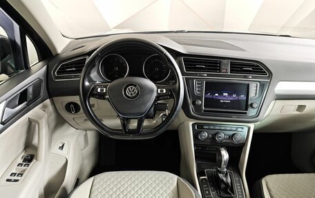 Volkswagen Tiguan II, 2017 год, 2 355 000 рублей, 20 фотография