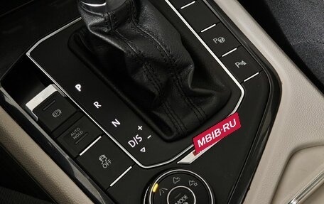 Volkswagen Tiguan II, 2017 год, 2 355 000 рублей, 22 фотография