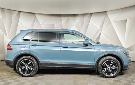 Volkswagen Tiguan II, 2020 год, 2 625 000 рублей, 6 фотография