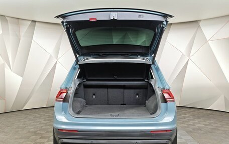 Volkswagen Tiguan II, 2020 год, 2 625 000 рублей, 12 фотография