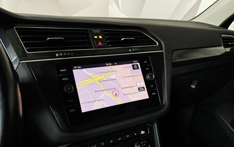 Volkswagen Tiguan II, 2020 год, 2 625 000 рублей, 23 фотография