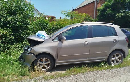 Volkswagen Golf Plus II, 2012 год, 320 000 рублей, 1 фотография