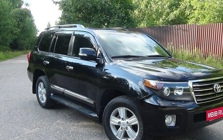 Toyota Land Cruiser 200, 2013 год, 4 899 000 рублей, 3 фотография