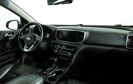 KIA Sportage IV рестайлинг, 2018 год, 2 580 000 рублей, 10 фотография