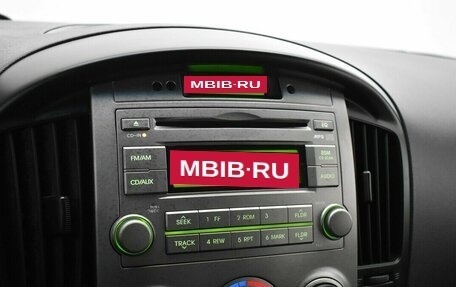 Hyundai H-1 II рестайлинг, 2010 год, 1 630 000 рублей, 7 фотография