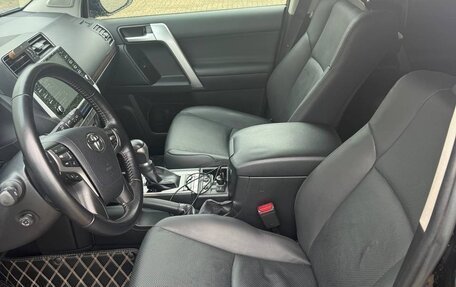 Toyota Land Cruiser Prado 150 рестайлинг 2, 2022 год, 7 500 000 рублей, 8 фотография