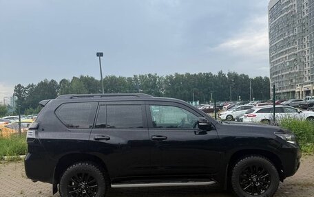 Toyota Land Cruiser Prado 150 рестайлинг 2, 2022 год, 7 500 000 рублей, 4 фотография