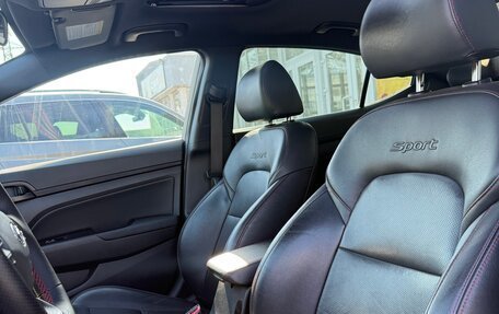 Hyundai Elantra VI рестайлинг, 2018 год, 1 650 000 рублей, 11 фотография