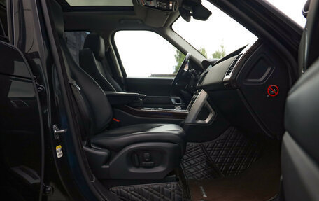Land Rover Range Rover IV рестайлинг, 2017 год, 3 950 100 рублей, 29 фотография