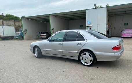 Mercedes-Benz E-Класс, 2001 год, 750 000 рублей, 6 фотография