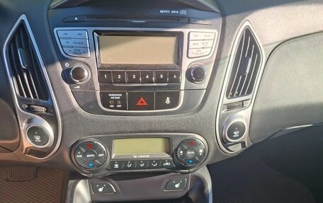 Hyundai ix35 I рестайлинг, 2012 год, 850 000 рублей, 4 фотография