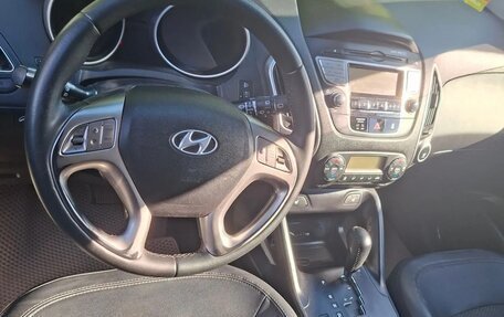 Hyundai ix35 I рестайлинг, 2012 год, 850 000 рублей, 2 фотография