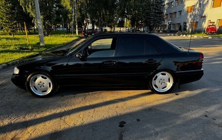 Mercedes-Benz C-Класс, 1995 год, 450 000 рублей, 8 фотография