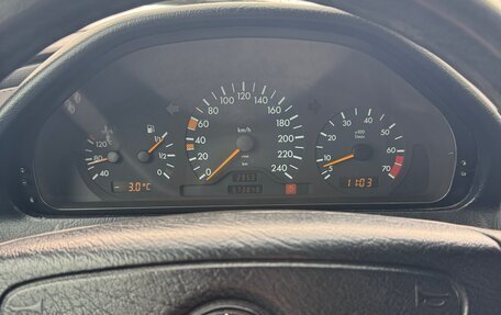 Mercedes-Benz C-Класс, 1995 год, 450 000 рублей, 11 фотография