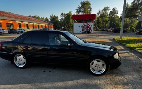 Mercedes-Benz C-Класс, 1995 год, 450 000 рублей, 6 фотография