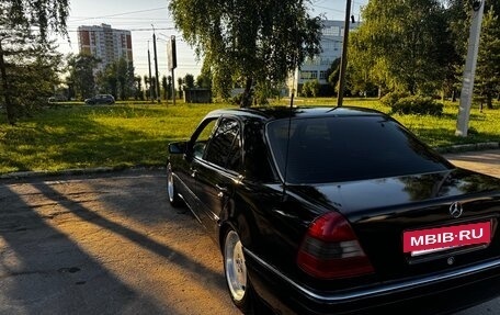 Mercedes-Benz C-Класс, 1995 год, 450 000 рублей, 4 фотография