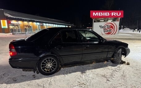 Mercedes-Benz C-Класс, 1995 год, 450 000 рублей, 12 фотография