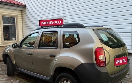 Renault Duster I рестайлинг, 2015 год, 990 000 рублей, 2 фотография